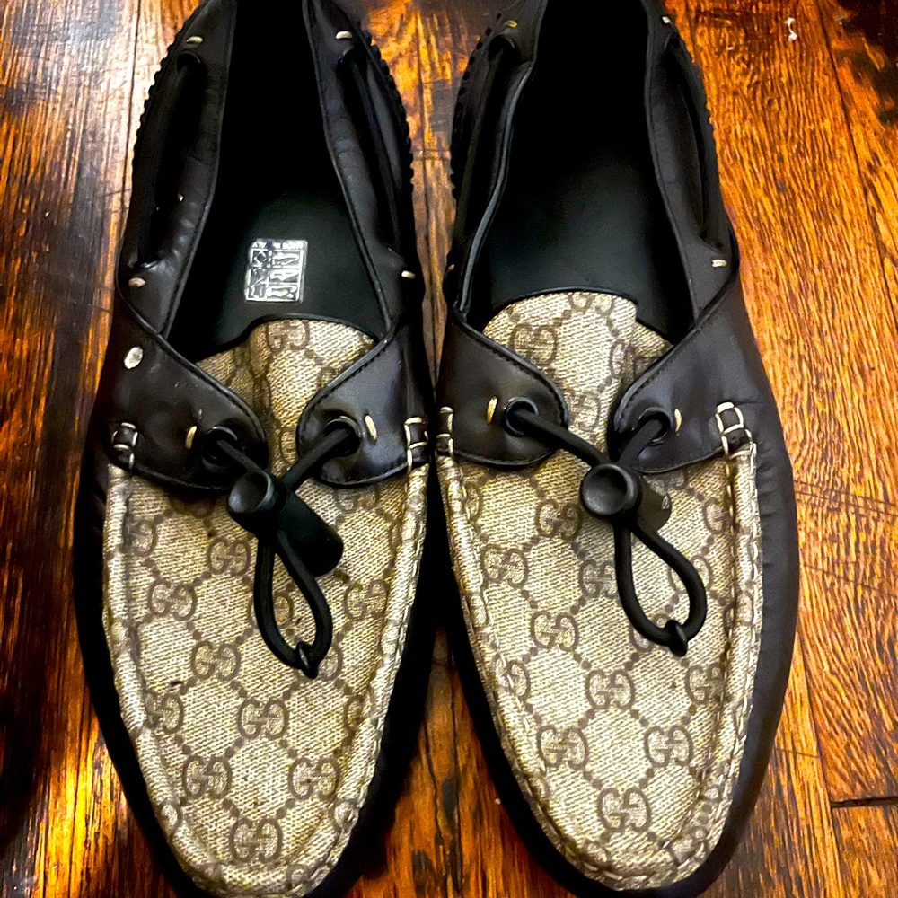 MENS GUCCI LOAFERS SIZE 10